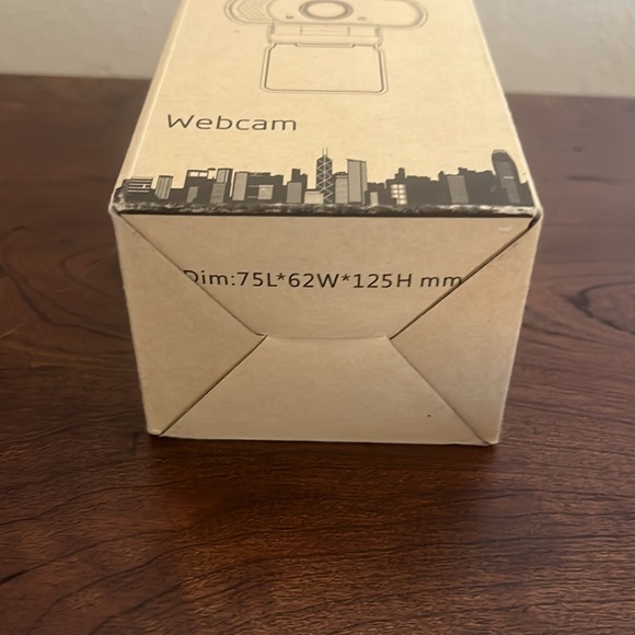 Basic UNIB Amazon Webcam With Cords - Picture 2 of 3